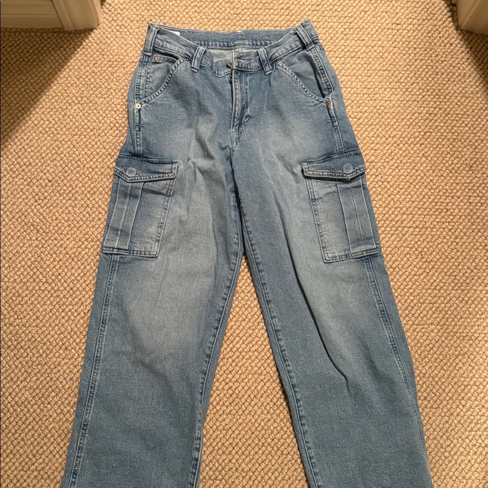 GAP Light Blue '90s Loose Mid Rise Jeans petite